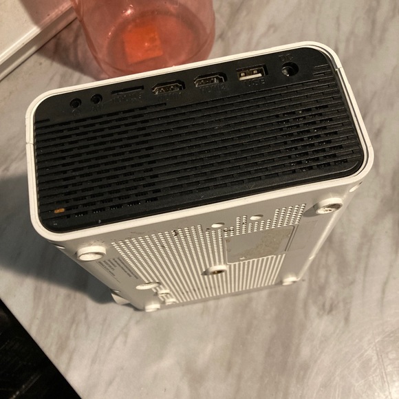 Projector - Picture 4 of 5